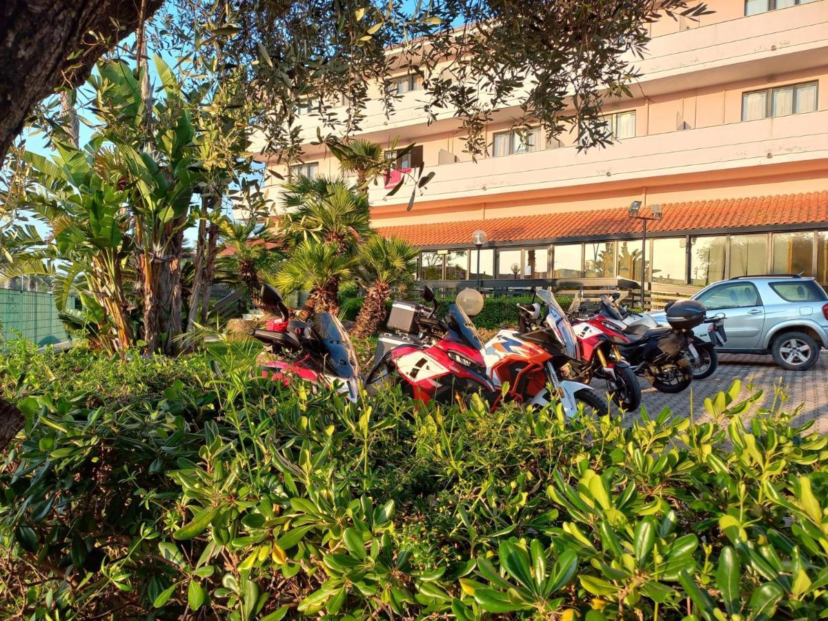 Green Sporting Club Hotel Alghero Eksteriør billede
